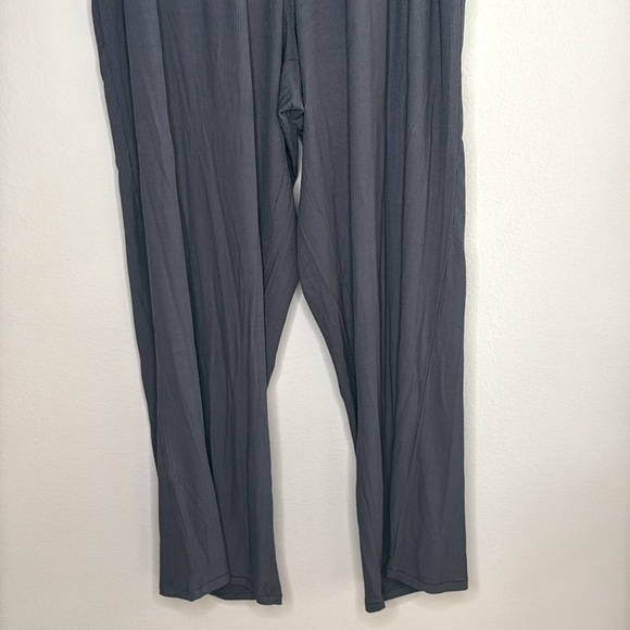 Skims Soft Lounge Loose Pant - Picture 6 of 10